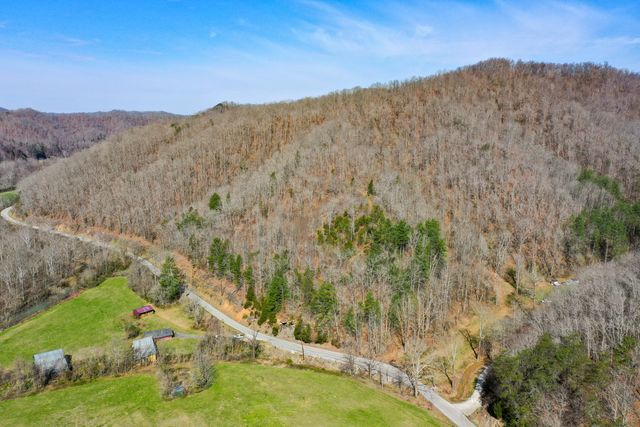 4000 KY-1482, Oneida, KY 40972