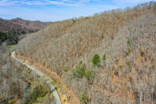 4000 KY-1482, Oneida, KY 40972