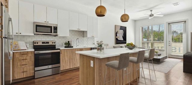 5332 Trinity River Trail 2-2220, Fort Worth, TX 76114