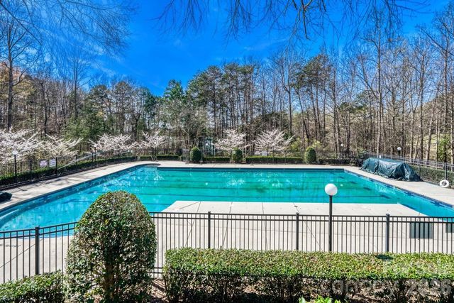 405 Brookridge Drive, Mount Holly, NC 28120