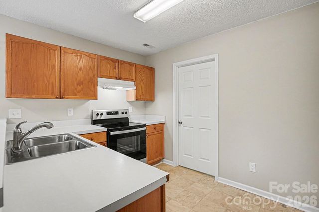 7901 Maple Valley Place, Charlotte, NC 28210