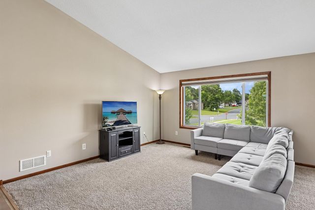 2853 234th Lane NW, Saint Francis, MN 55070