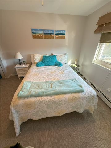 70 Carroll Avenue 108, Newport, RI 02840