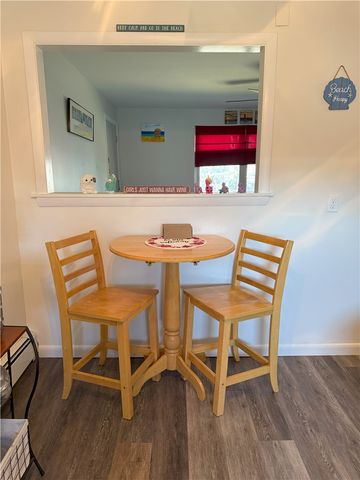 70 Carroll Avenue 108, Newport, RI 02840