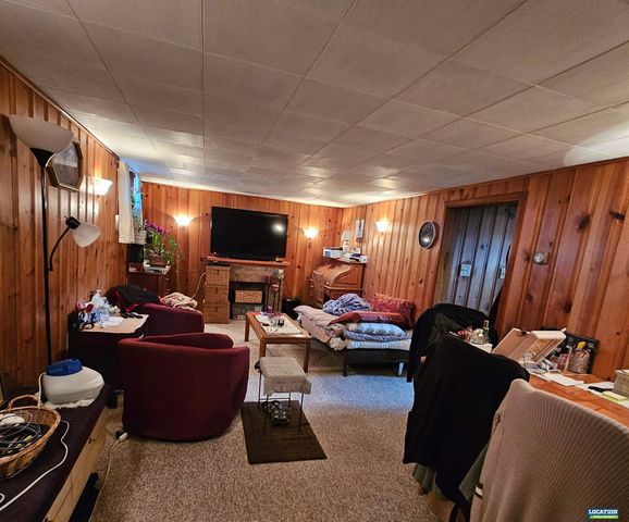 725 S 44th Street, Lincoln, NE 68510