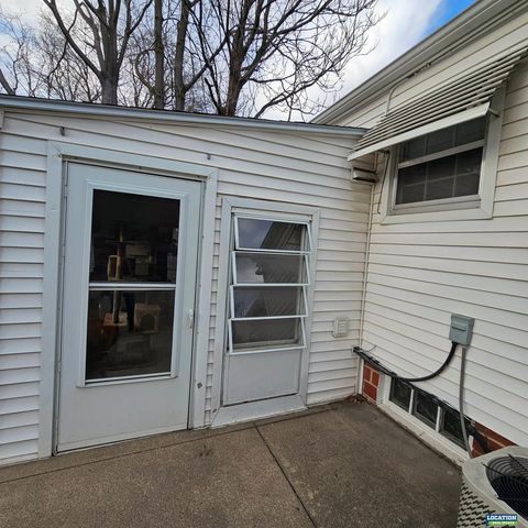 725 S 44th Street, Lincoln, NE 68510