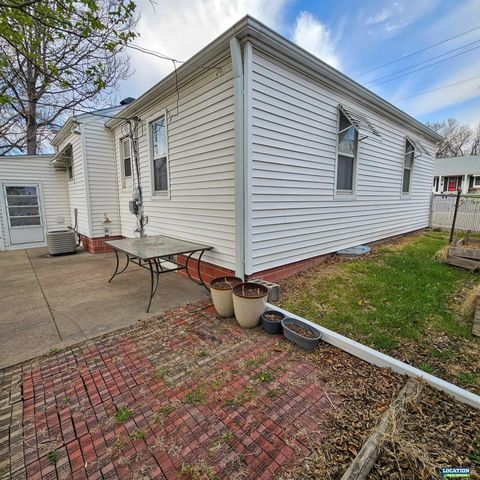 725 S 44th Street, Lincoln, NE 68510