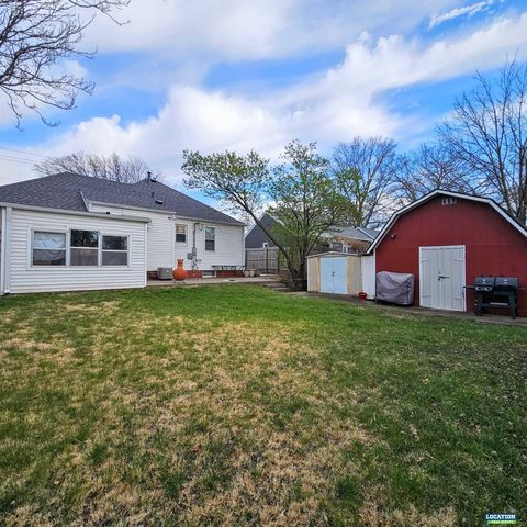 725 S 44th Street, Lincoln, NE 68510