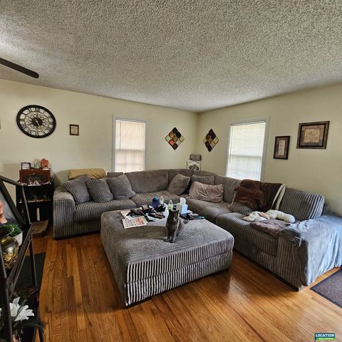 725 S 44th Street, Lincoln, NE 68510