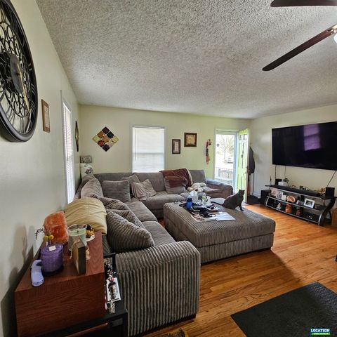 725 S 44th Street, Lincoln, NE 68510