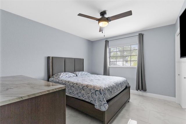 2310 W KNOLLWOOD PLACE, Tampa, FL 33604