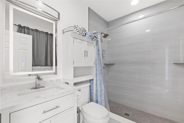 2310 W KNOLLWOOD PLACE, Tampa, FL 33604