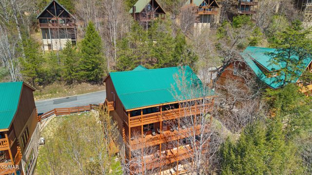 4355 Forest Ridge Way, Pigeon Forge, TN 37863