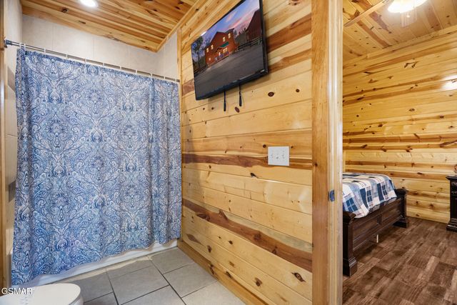 4355 Forest Ridge Way, Pigeon Forge, TN 37863