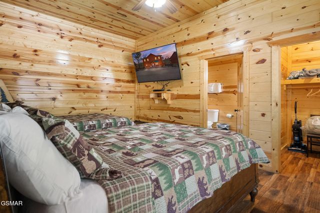 4355 Forest Ridge Way, Pigeon Forge, TN 37863