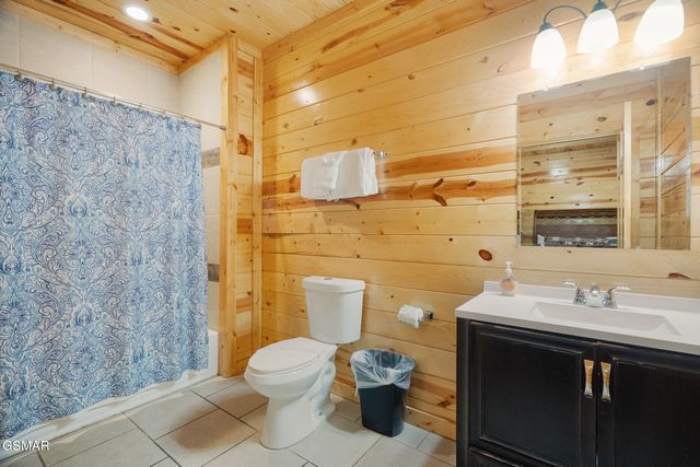 4355 Forest Ridge Way, Pigeon Forge, TN 37863