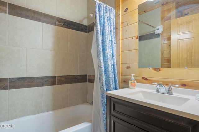 4355 Forest Ridge Way, Pigeon Forge, TN 37863