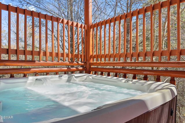 4355 Forest Ridge Way, Pigeon Forge, TN 37863