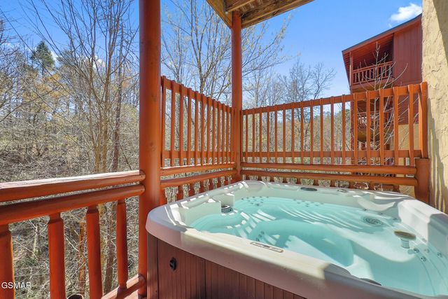 4355 Forest Ridge Way, Pigeon Forge, TN 37863