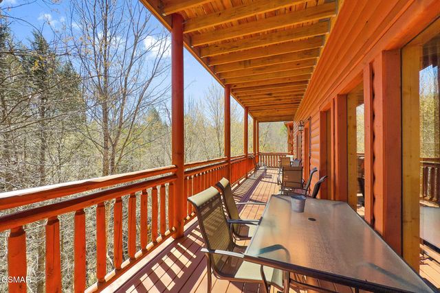 4355 Forest Ridge Way, Pigeon Forge, TN 37863