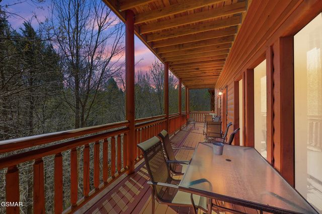 4355 Forest Ridge Way, Pigeon Forge, TN 37863
