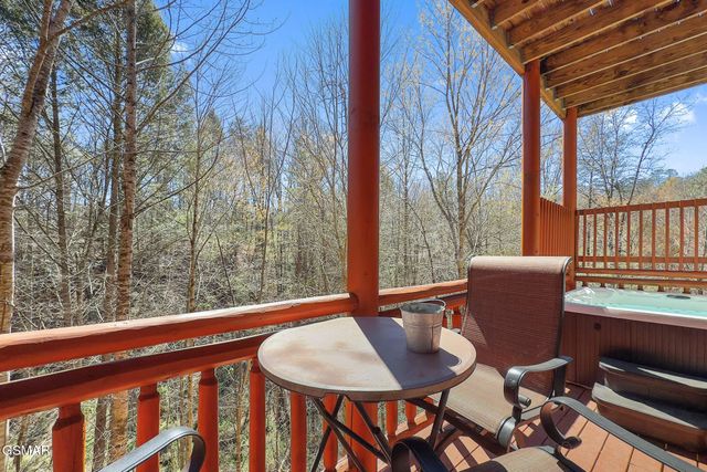 4355 Forest Ridge Way, Pigeon Forge, TN 37863