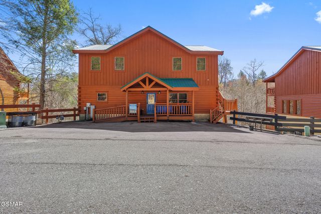 4355 Forest Ridge Way, Pigeon Forge, TN 37863