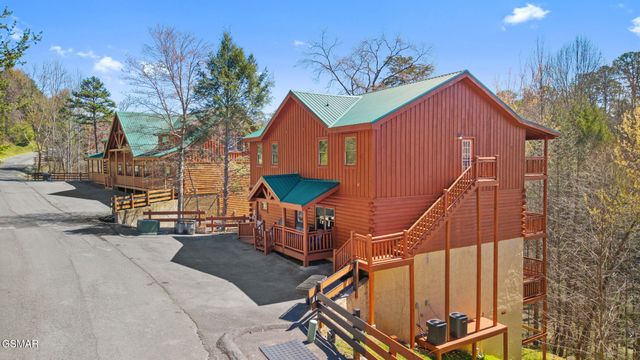 4355 Forest Ridge Way, Pigeon Forge, TN 37863