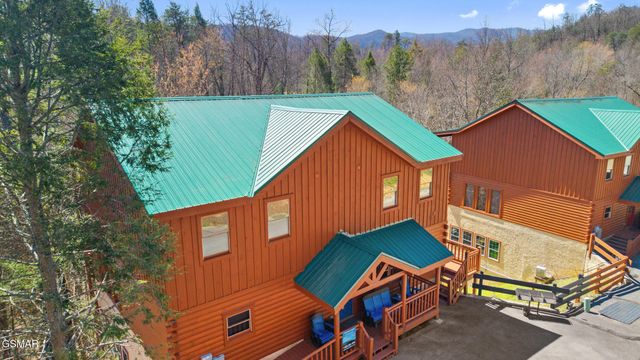 4355 Forest Ridge Way, Pigeon Forge, TN 37863