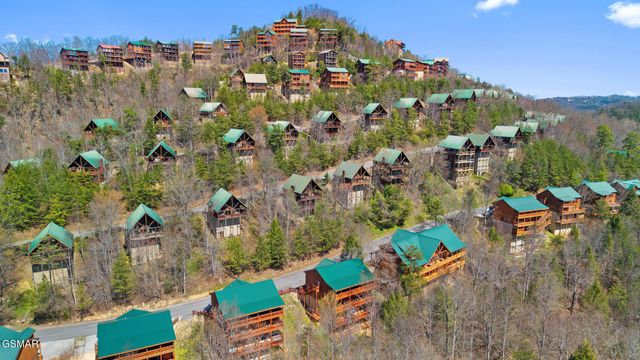 4355 Forest Ridge Way, Pigeon Forge, TN 37863