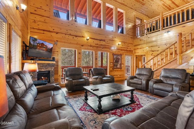 4355 Forest Ridge Way, Pigeon Forge, TN 37863