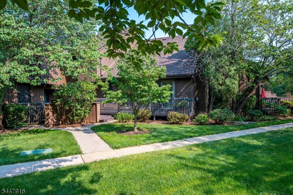 117 Kingsberry Dr, Franklin Twp., NJ 08873 — photo 5