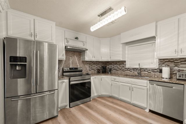 1114 VANCE ST, Hughes Springs, TX 75656