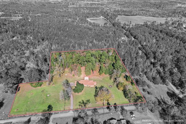 1114 VANCE ST, Hughes Springs, TX 75656