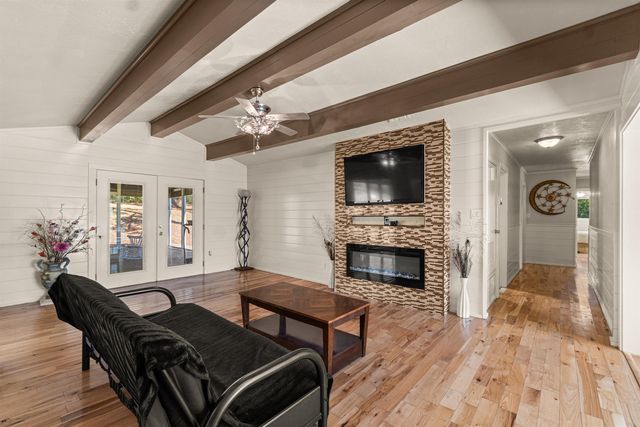 1114 VANCE ST, Hughes Springs, TX 75656