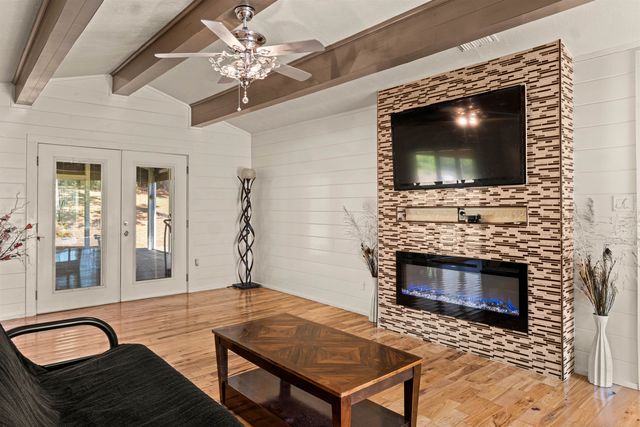 1114 VANCE ST, Hughes Springs, TX 75656