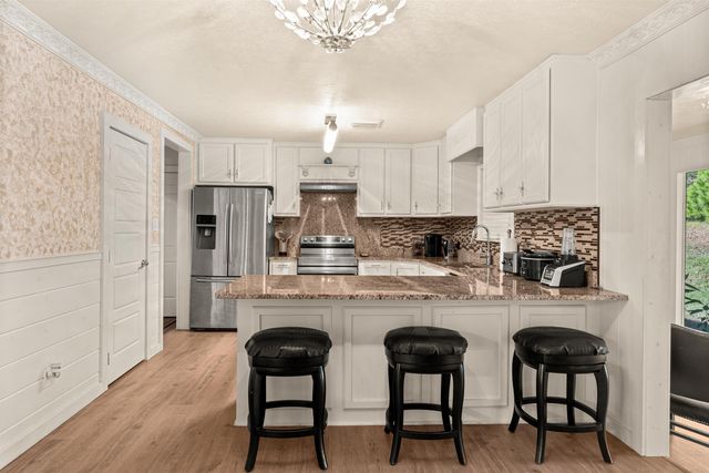 1114 VANCE ST, Hughes Springs, TX 75656