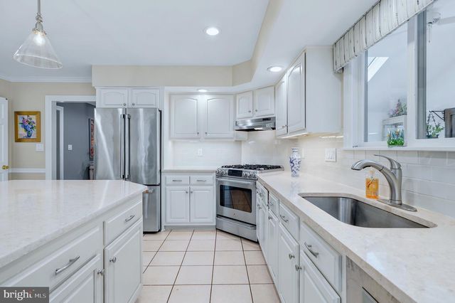 112 JUNEBERRY CT, Hockessin, DE 19707