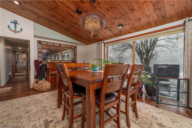 2023 Lakewood Road SW, Sherrodsville, OH 44675