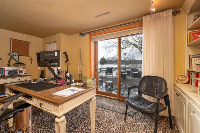 2023 Lakewood Road SW, Sherrodsville, OH 44675