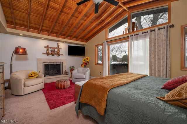 2023 Lakewood Road SW, Sherrodsville, OH 44675