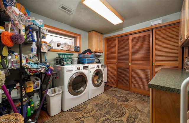 2023 Lakewood Road SW, Sherrodsville, OH 44675