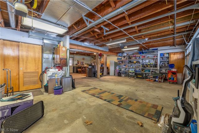 2023 Lakewood Road SW, Sherrodsville, OH 44675