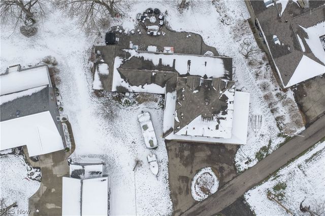 2023 Lakewood Road SW, Sherrodsville, OH 44675