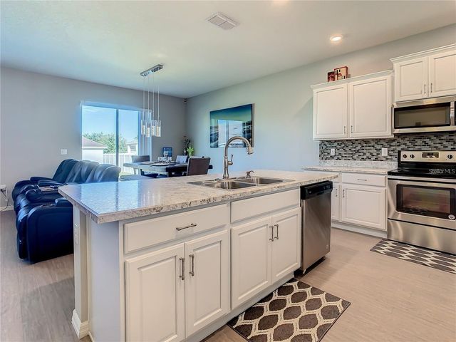 11505 SOUTHERN CREEK DRIVE, Gibsonton, FL 33534