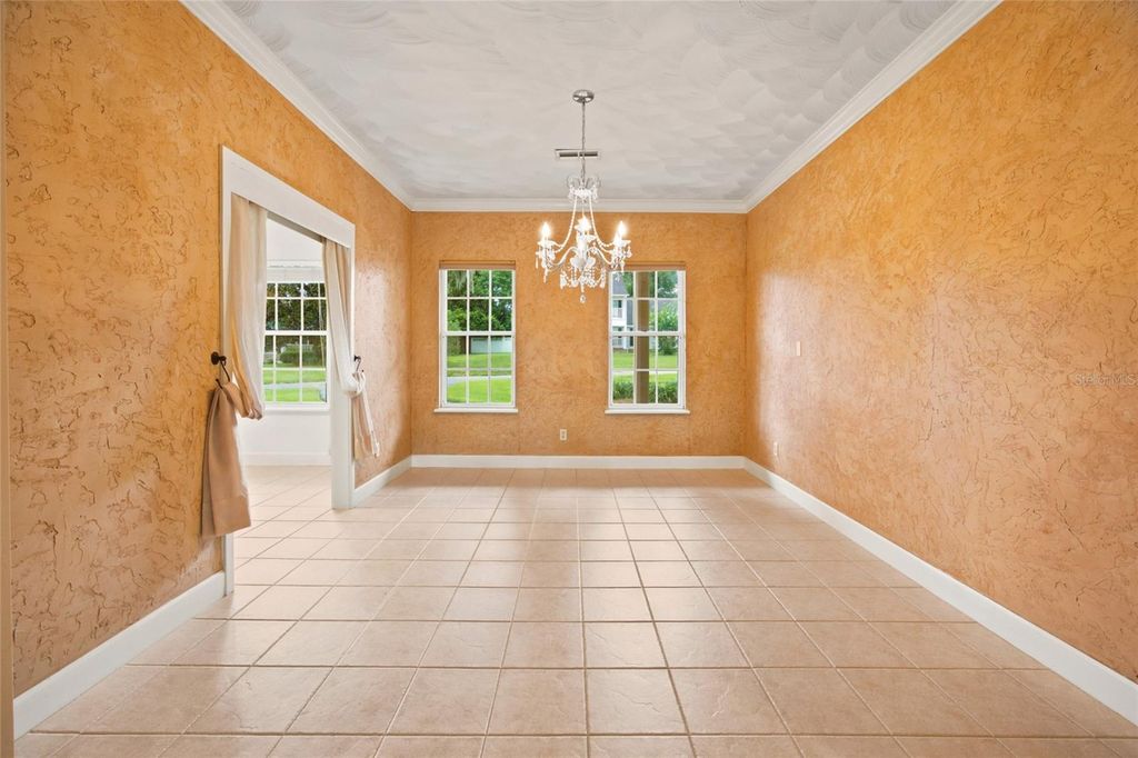 Image 22 of property listing at 3220 SE 21ST AVENUE, Ocala, FL 34471