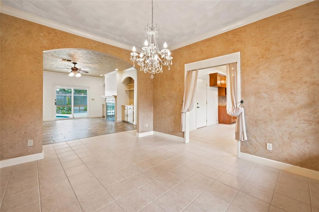 Image 24 of property listing at 3220 SE 21ST AVENUE, Ocala, FL 34471