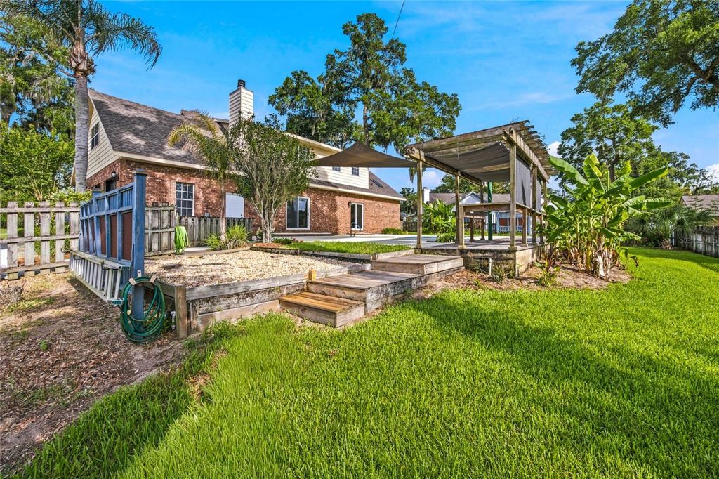 Image 4 of property listing at 3220 SE 21ST AVENUE, Ocala, FL 34471