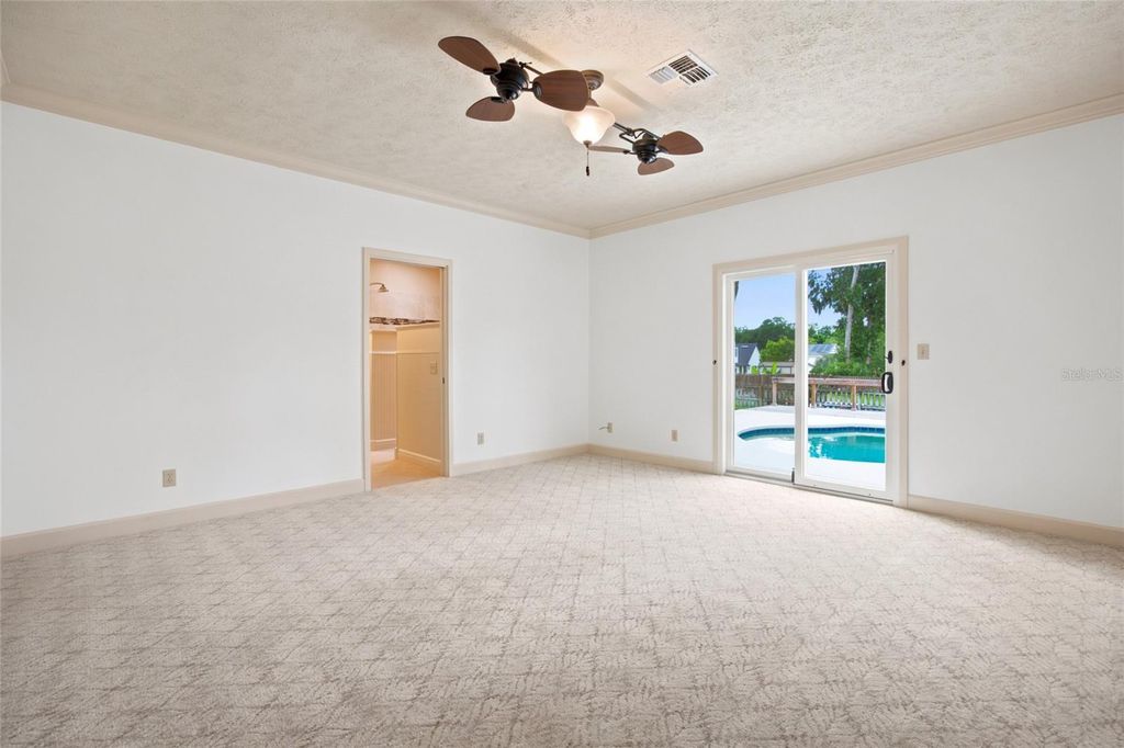 Image 36 of property listing at 3220 SE 21ST AVENUE, Ocala, FL 34471