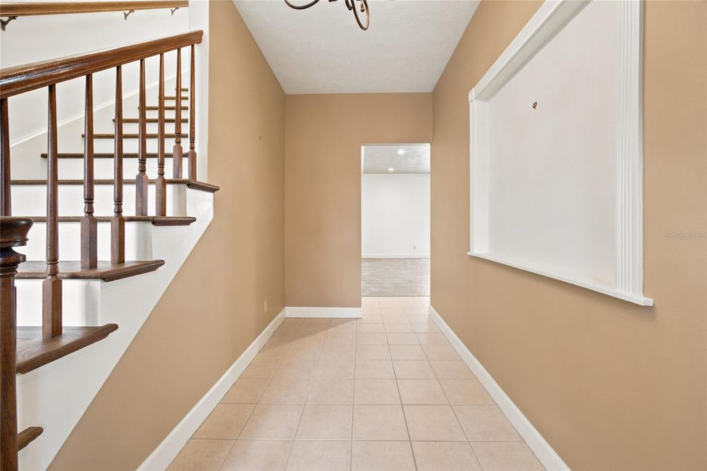 Image 10 of property listing at 3220 SE 21ST AVENUE, Ocala, FL 34471